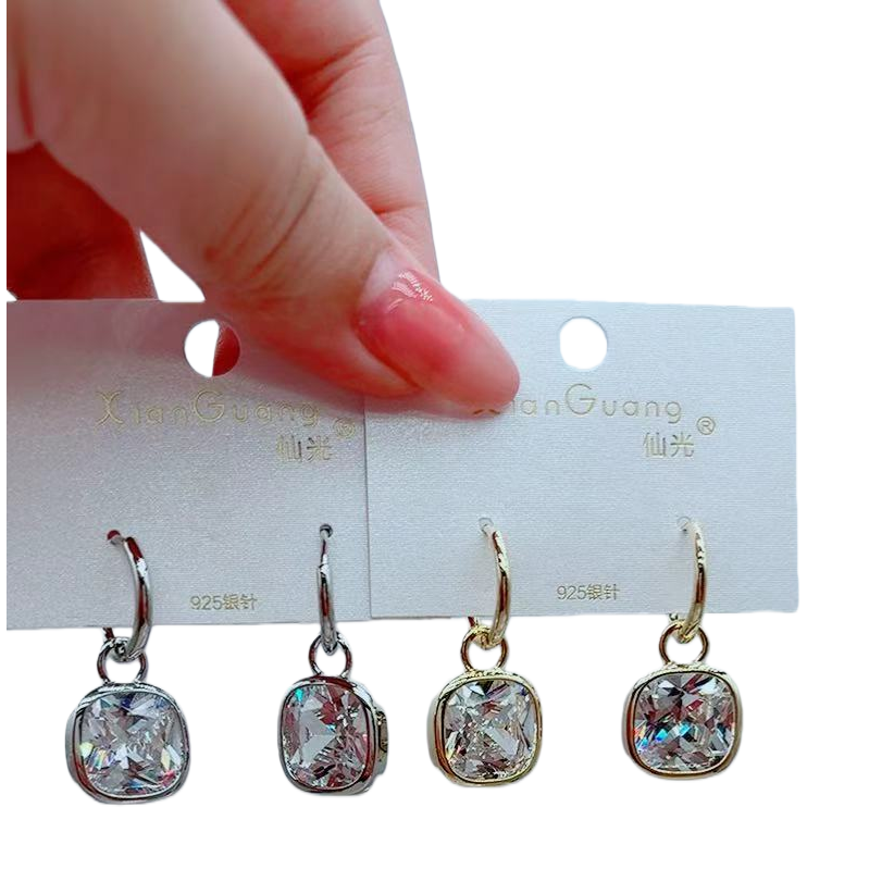 Silver and gold vintage stud earrings, silver needle earrings and other accessories Item Picture