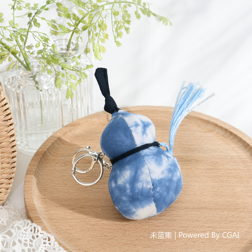 Blue and white tie-dyed gourds, ocean gourds, keychains, necklaces, lock metal parts details Picture