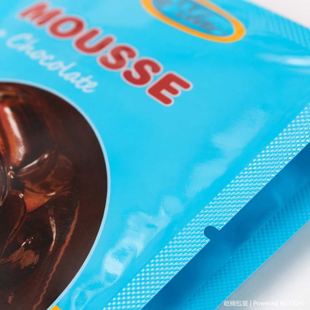 Conan-themed blue chocolate gift box, mousse, pastry, candy, wedding gift packaging Application Scenario