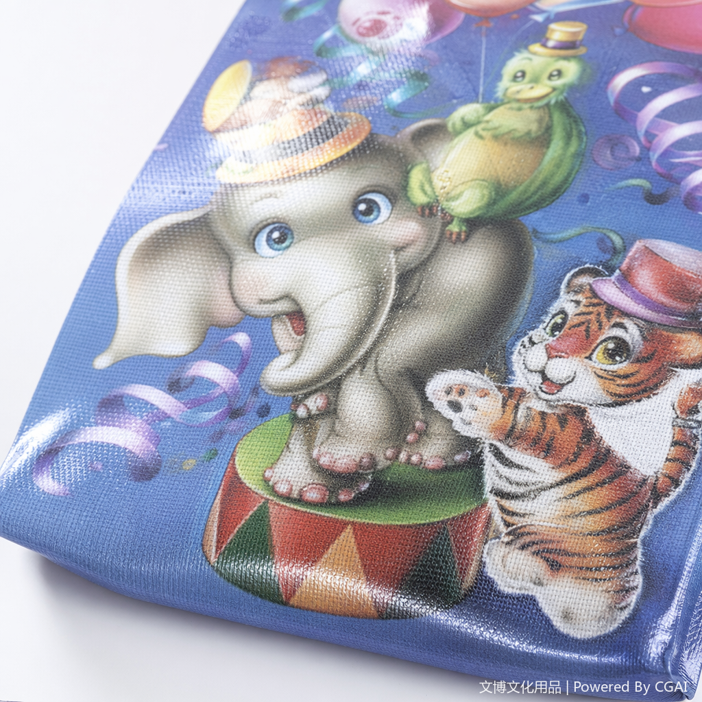 Blue background cartoon animal gift bags, souvenir packaging boxes, accessory packaging boxes, running light gift packaging Application Scenario