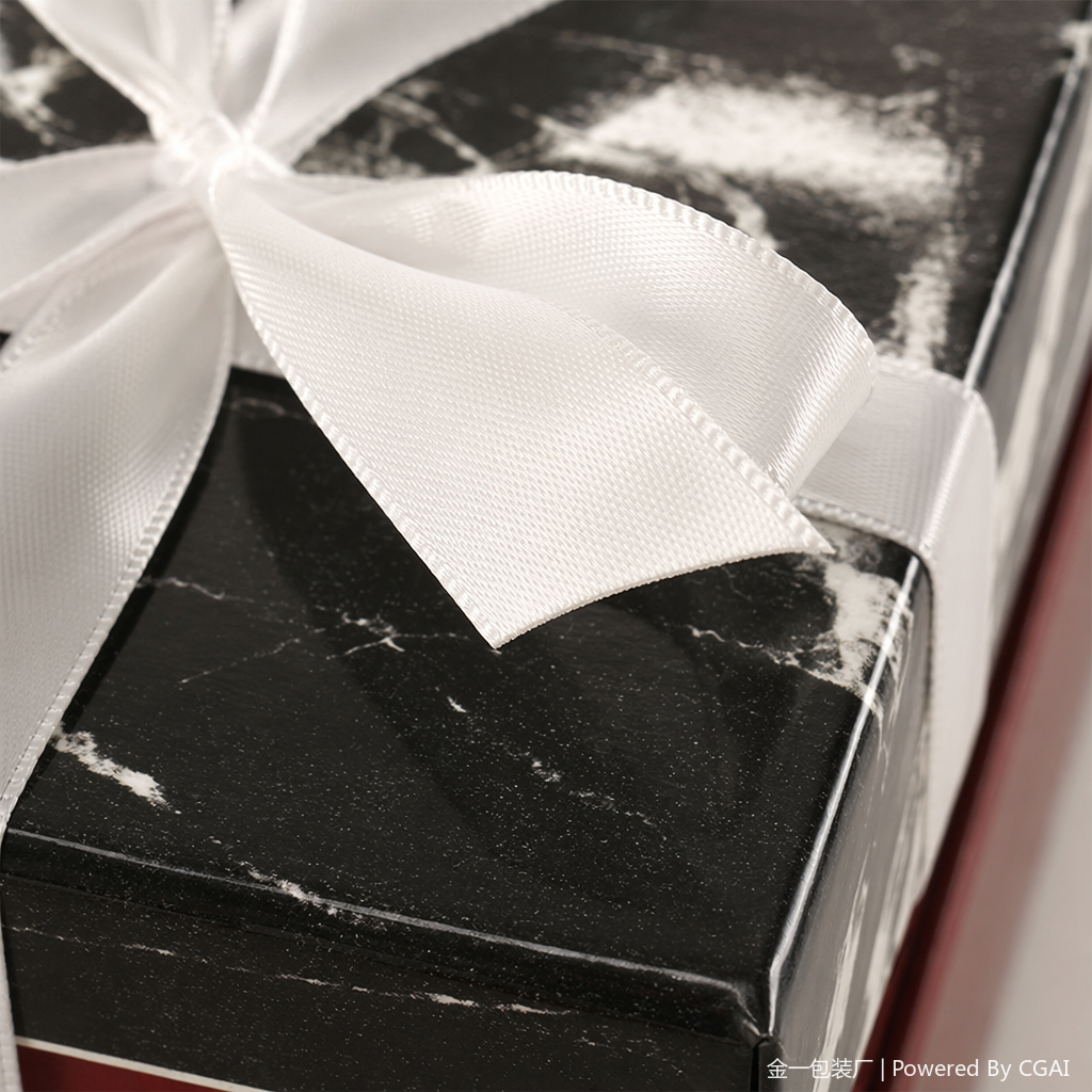 Black and white marble-patterned gift box Application Scenario