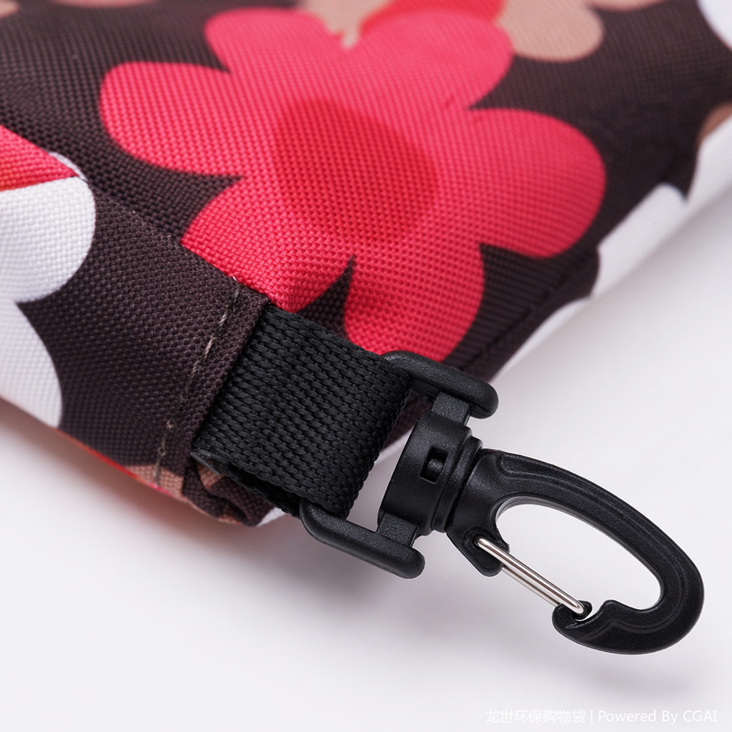 Thickened plastic underwear and clothing special folding hand-held packaging bag, portable and environmentally friendly shopping bag Application Scenario