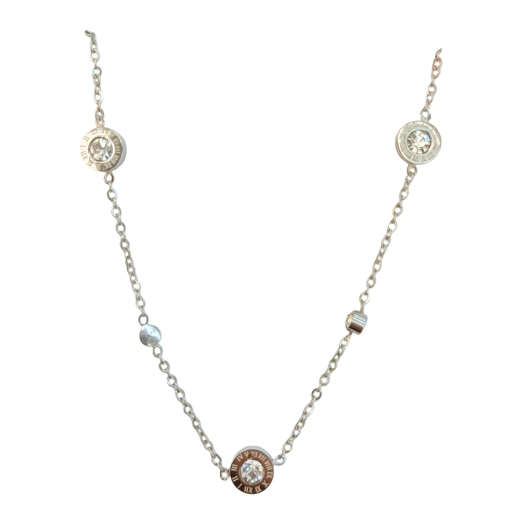 Silver three-ring diamond-encrusted patchwork necklace, stainless steel cold-toned minimalist style, niche texture, light mature style, commuter fine collarbone neck accessory Item Picture