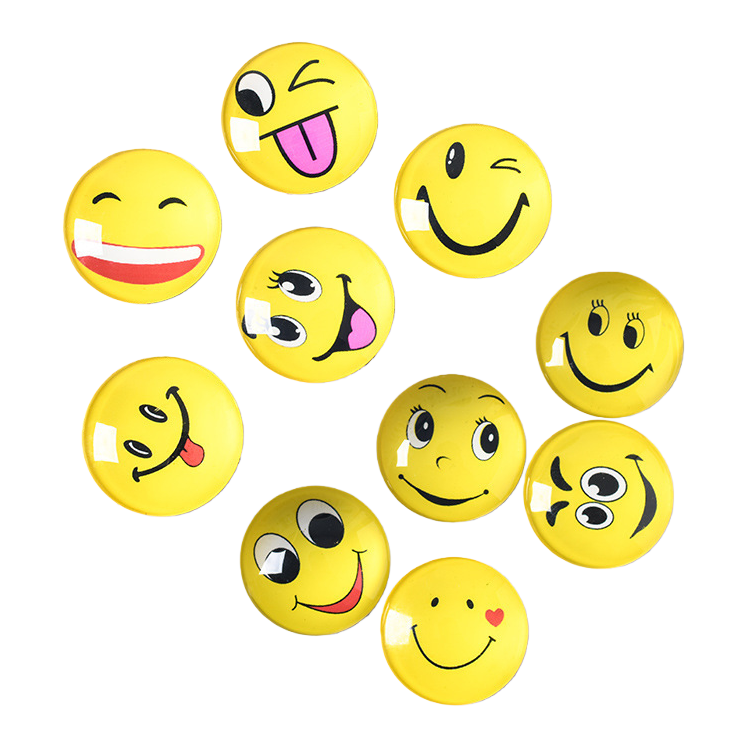 ثلاجة مصورة ذات وجه مبتسم صفراء Item Picture