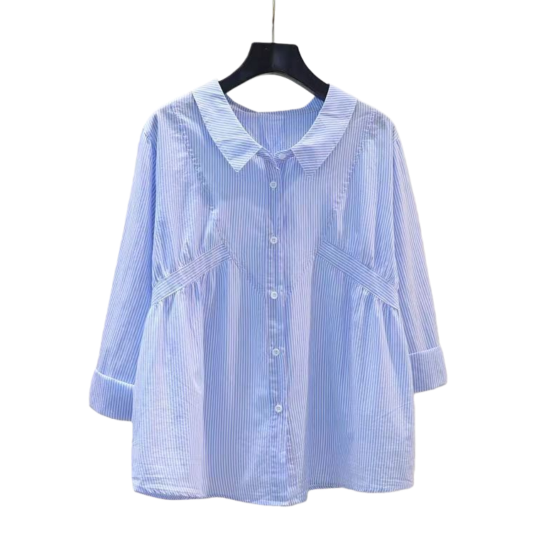 والقميص القطني هو مبني على شكل قميص أزرق فاتح منبسط وأزرق Item Picture