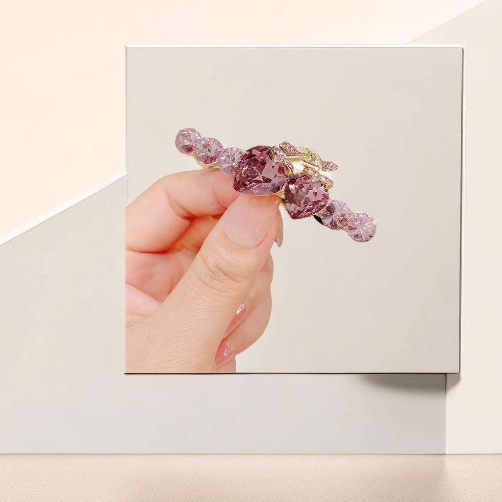 A hit with a girlish heart! Purple crystal heart-shaped spring clip, shining with your sweetness. Limited-time purchase, you'll regret it if you don't buy! details Picture