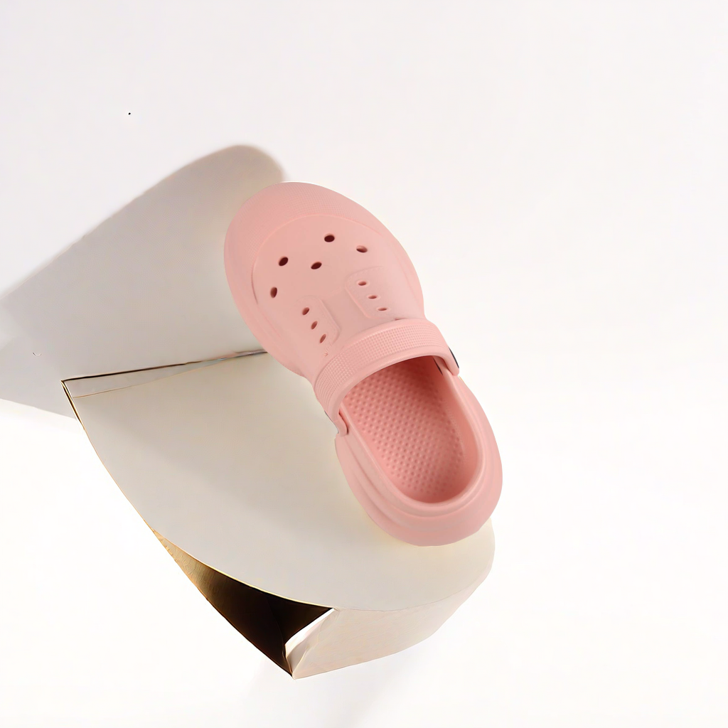 Cute cartoon slippers for men and women, summer indoor home couple slippers details Picture