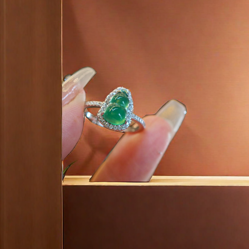 925纯银戒指 玉髓葫芦设计 女士个性银戒指 简约叠戴风格 女性饰品新款