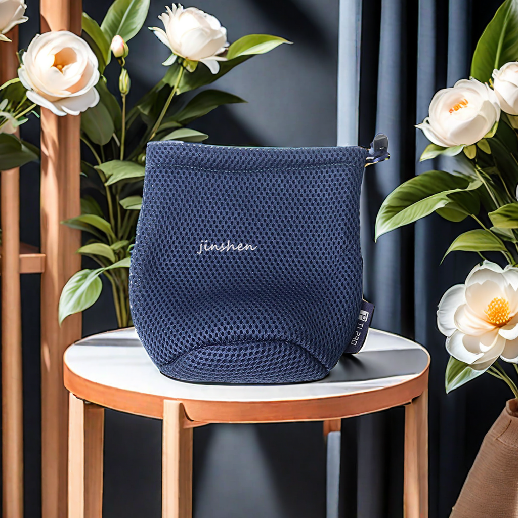 Hot-selling sandwich mesh small cloth bags, knitted cap style, round bottom mesh fabric audio bags, drawstring closure, portable earphone storage bags. Factory direct sales, high quality guaranteed Item Picture