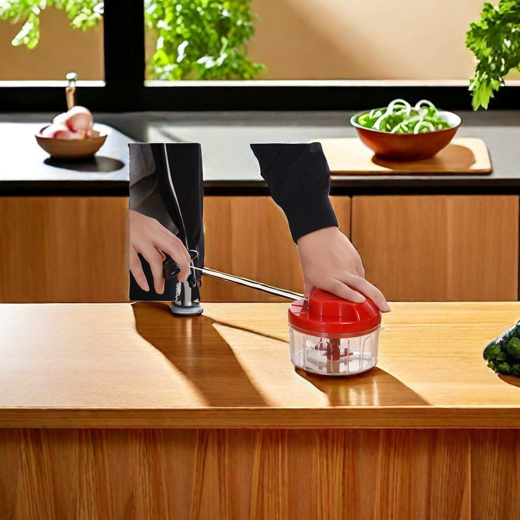 The INBODI household rice cooker comes with a multi-functional kitchen tool, including a hand-pulled vegetable cutter, garlic mixer and manual meat grinder. This all-in-one machine innovates kitchen life details Picture