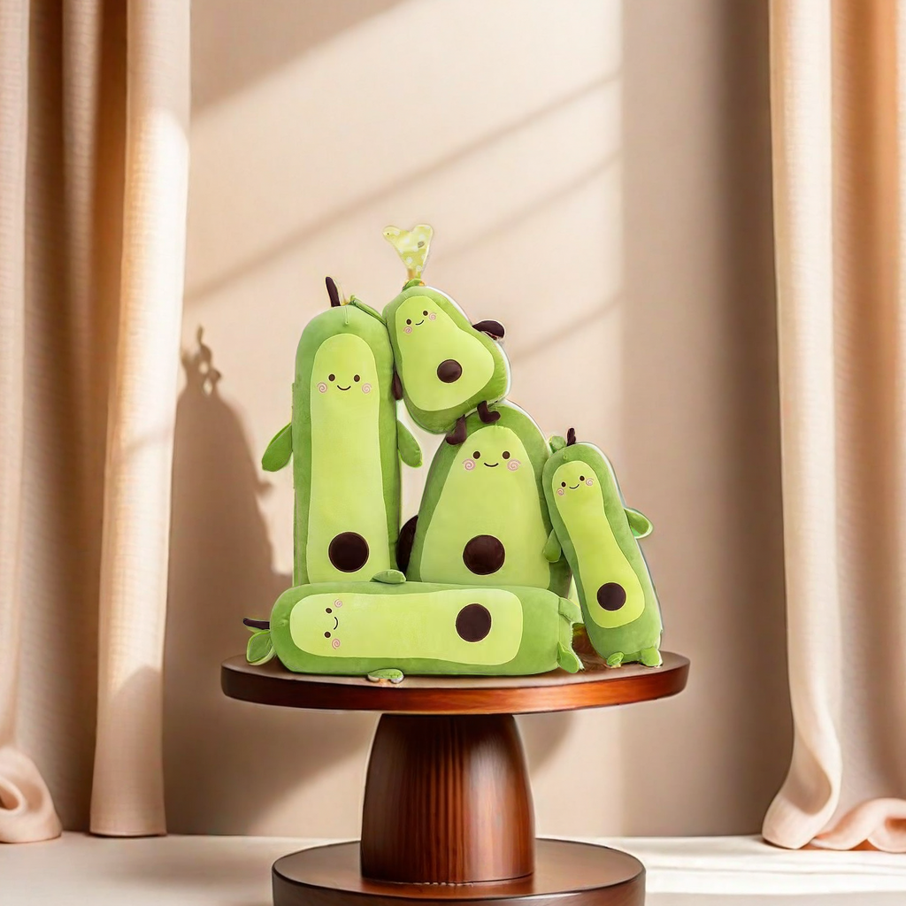 Cross-border best-selling plush toy resin pendant, exquisite and cute, safe and environmentally friendly material, high-quality plush material, soft and adorable toy gift Application Scenario