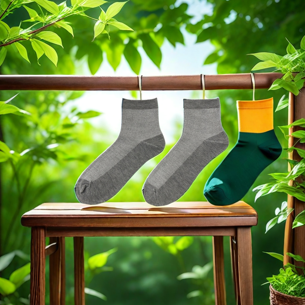 Men's summer mesh mid-calf socks, sweat-absorbing sports thin solid color cotton socks, popular at street stalls. Other categories and styles of socks are diverse Application Scenario