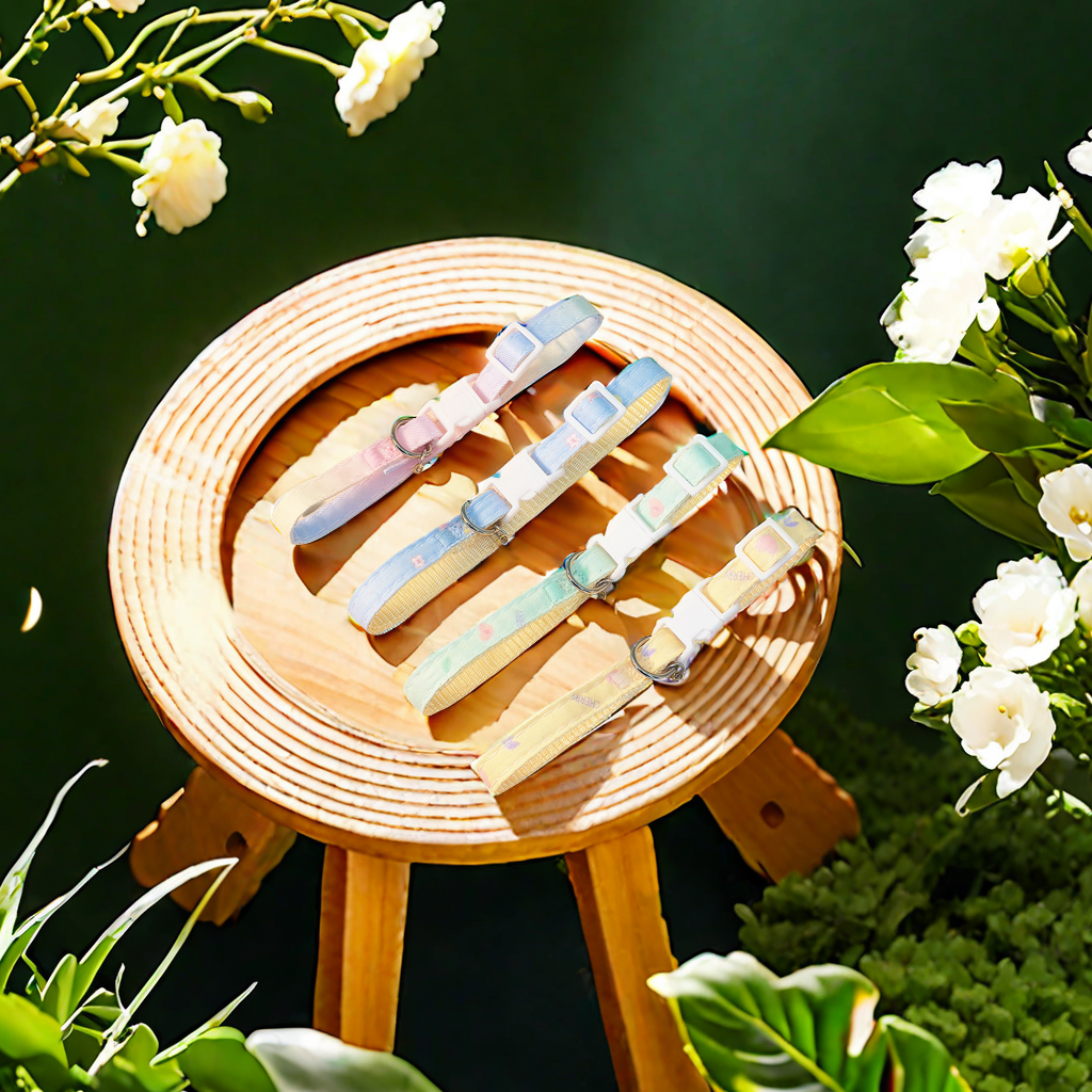 Amazon cross-border pet collars, cat and dog bells, safety clasps, necklaces, fresh and small flower accessories, cute pet supplies Specification image