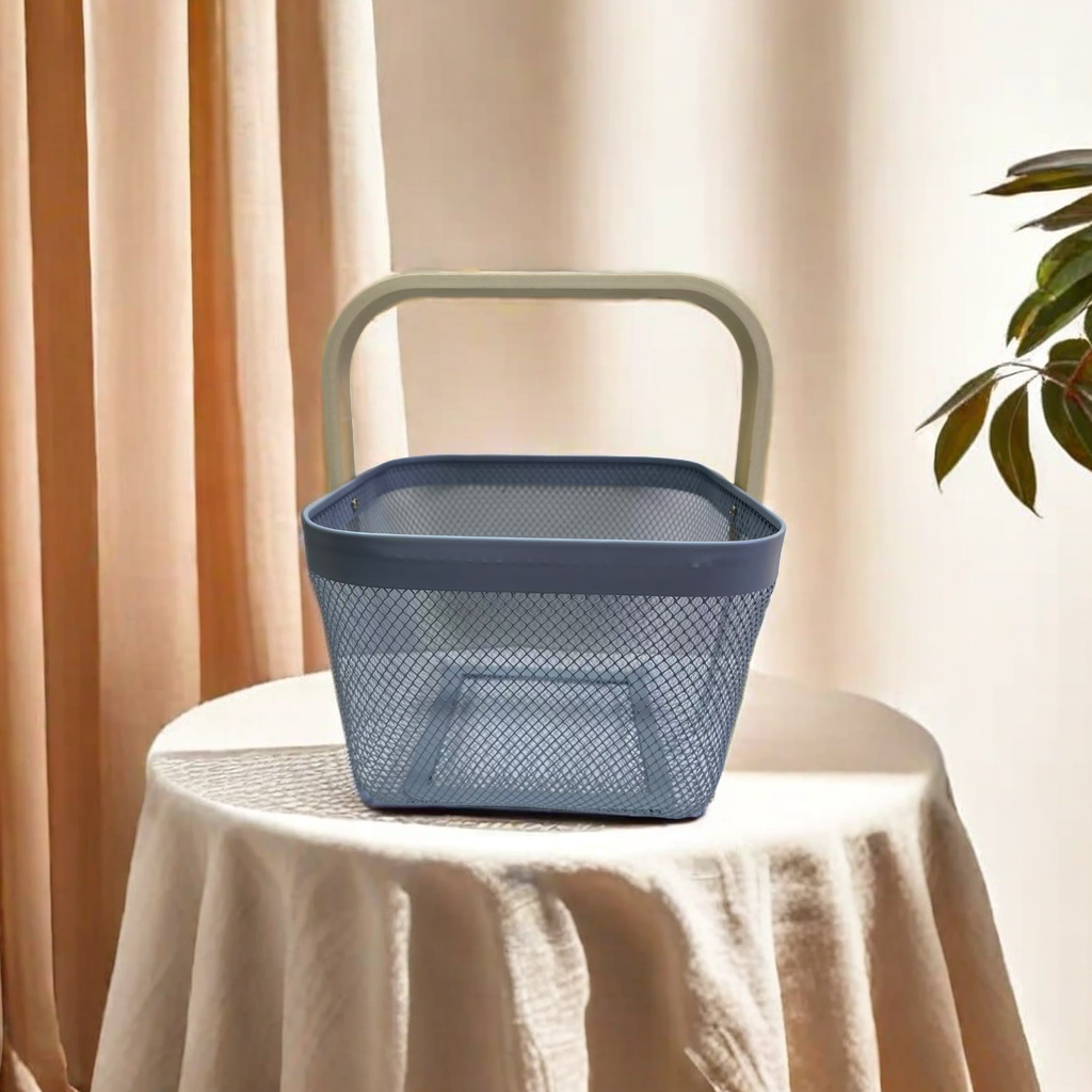 笔筒白底实物图