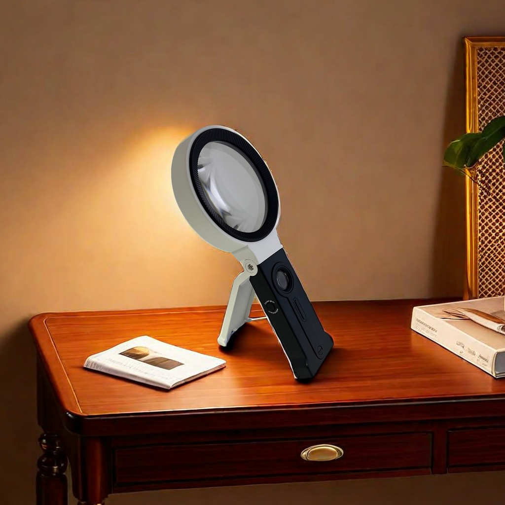 The new 7068AD handheld stand type high-definition high-magnification LED lamp magnifying glass features 32 lamp beads for bright and clear illumination. It is a gift magnifying glass with a light function Application Scenario