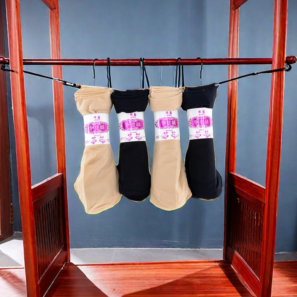 Factory direct sales of summer women's thin core-wrapped silk small chili short silk socks, wear-resistant and reinforced anti-shedding steel wire socks wholesale, light and breathable silk socks, comfortable and not constricting feet Item Picture