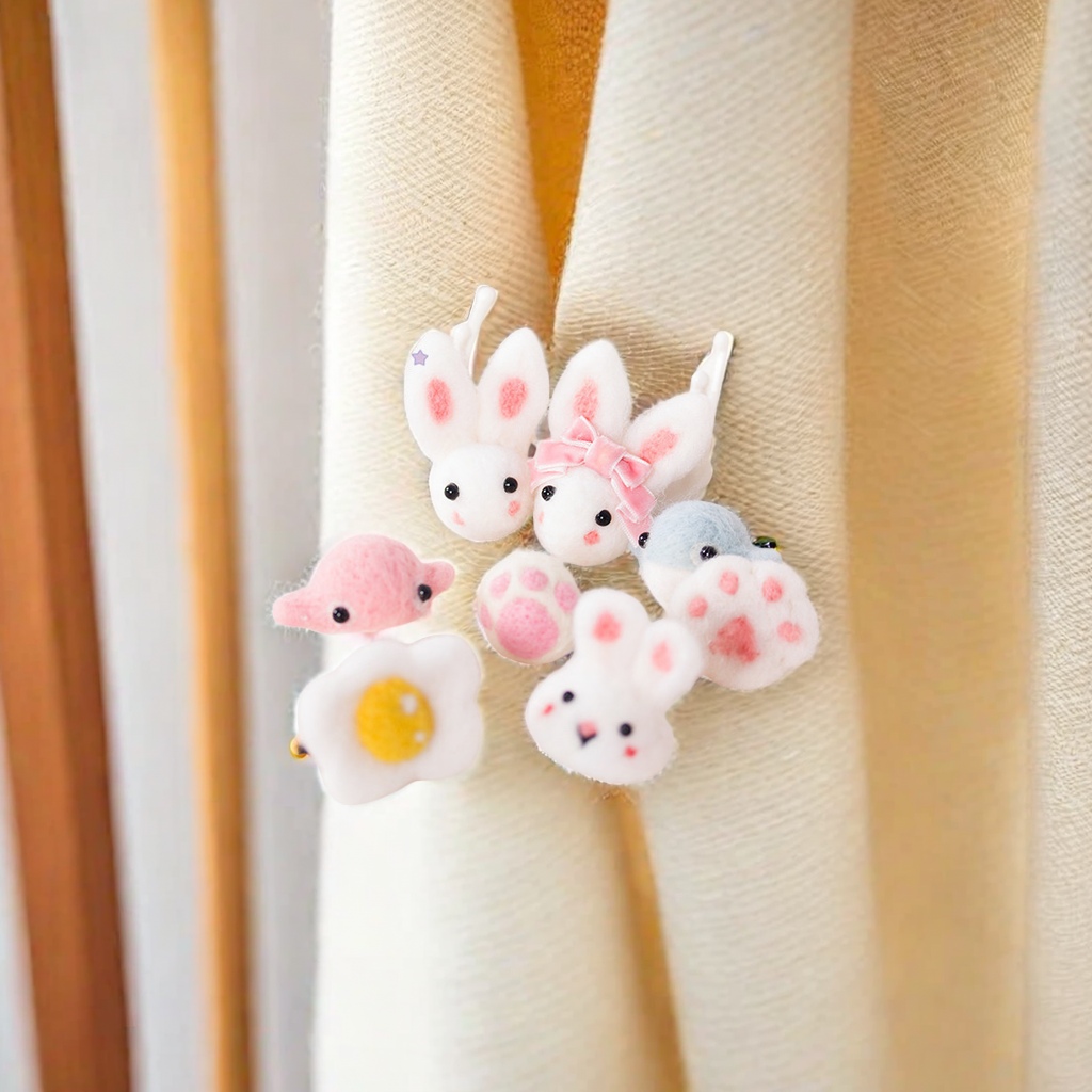 跨境羊毛毡小兔子卡通动物儿童发饰胸针配件 猫爪球戳戳乐成品装饰 毛绒玩具精致可爱安全材质