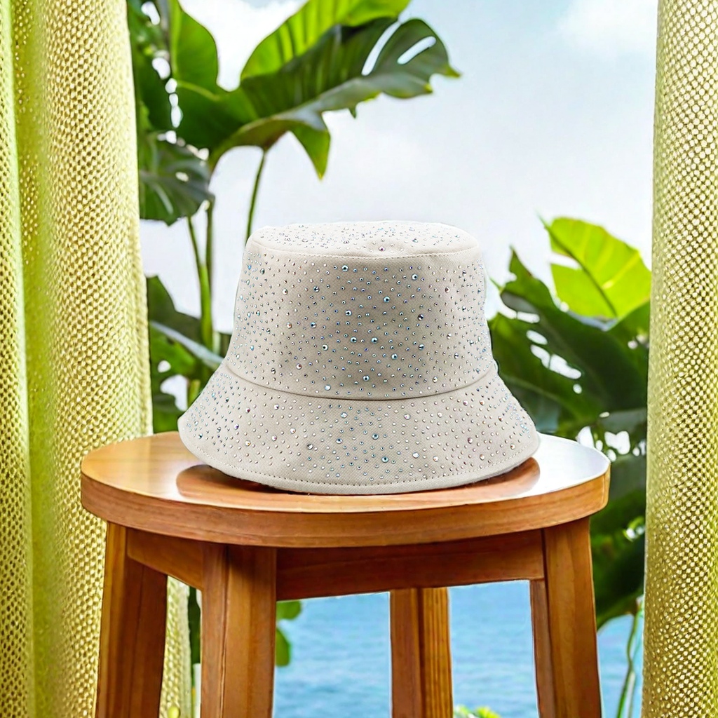 2023 New fashionable colored diamond and embossed diamond fisherman's hat, women's sun protection and sun protection versatile and personalized baseball cap, trendy adult hats Item Picture