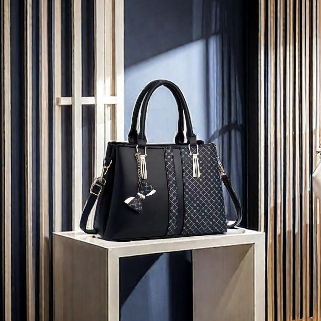 New cross-border patchwork bags, women's trendy printed three-layer large bags, special hand-held shoulder bags for mothers, fashionable bags for middle-aged women, and other categories of new products are now available