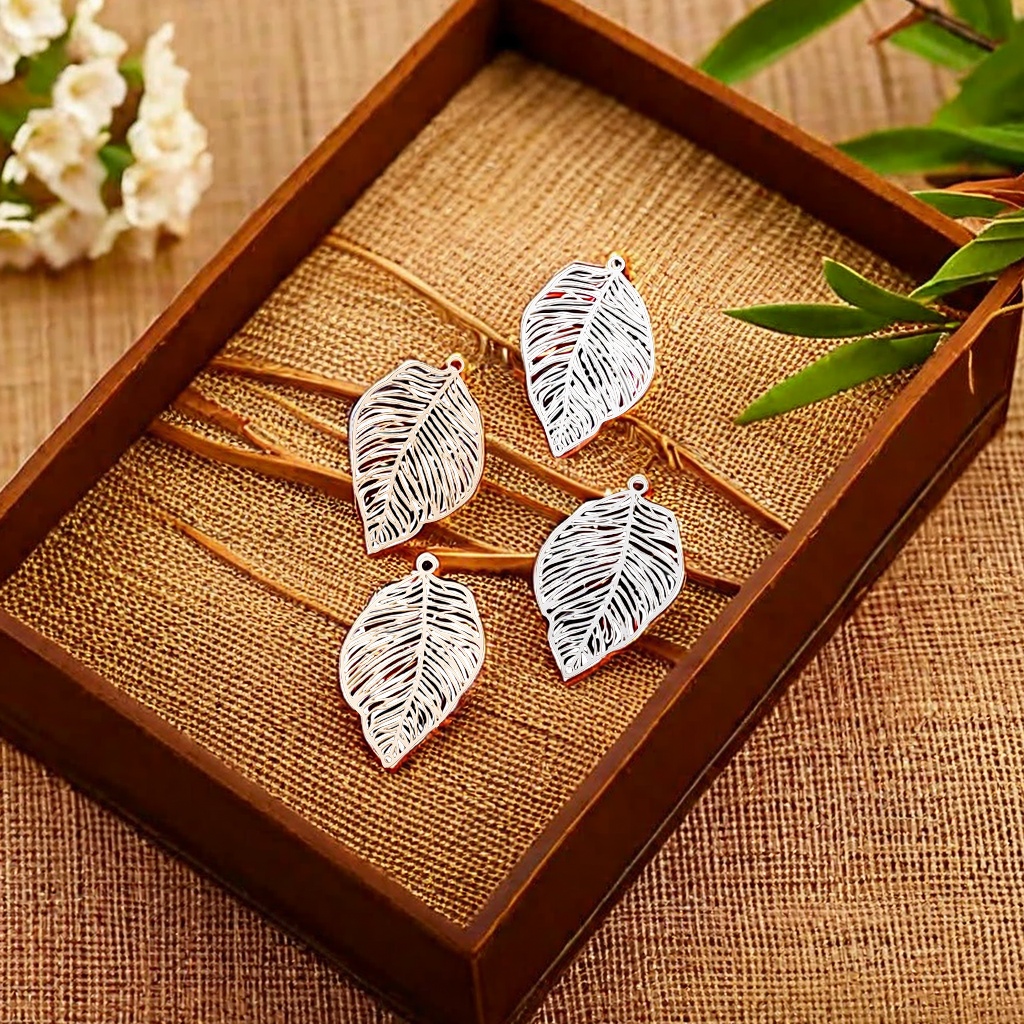 38*25mm欧美气质铜制叶子耳饰 镂空宫廷风耳环 DIY手工创意挂件配件 独特设计耳饰精品