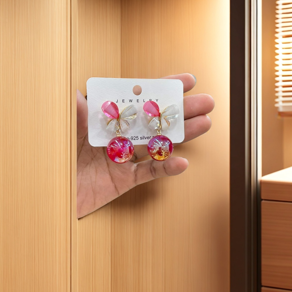 璀璨水晶耳环 优雅气质女士首饰 时尚流行耳饰 简约设计耳环 高级感耳饰