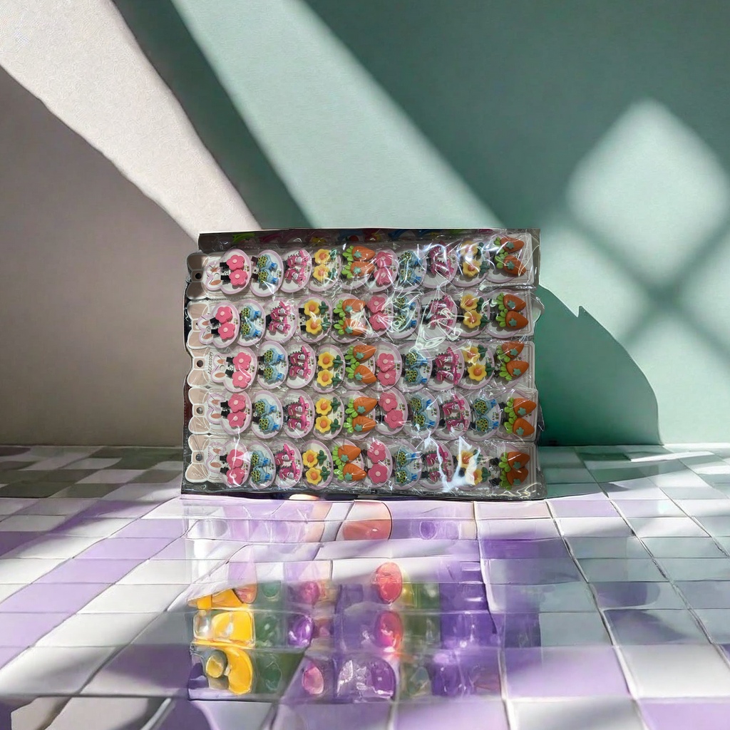 卡通动漫人物形象周边商品 多款选择 儿童喜爱的卡通形象 玩偶手办模型收藏 款式多，设计新颖，时尚潮流，休闲时尚爱囡饰品详情图4