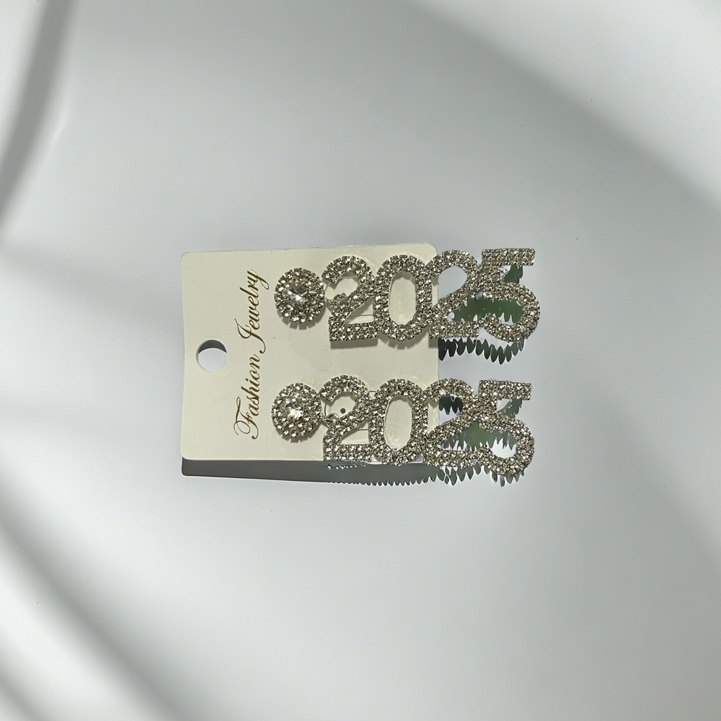 璀璨闪耀首饰饰品套装 精致耳环项链手链 时尚女士配饰 礼盒包装 优雅气质提升