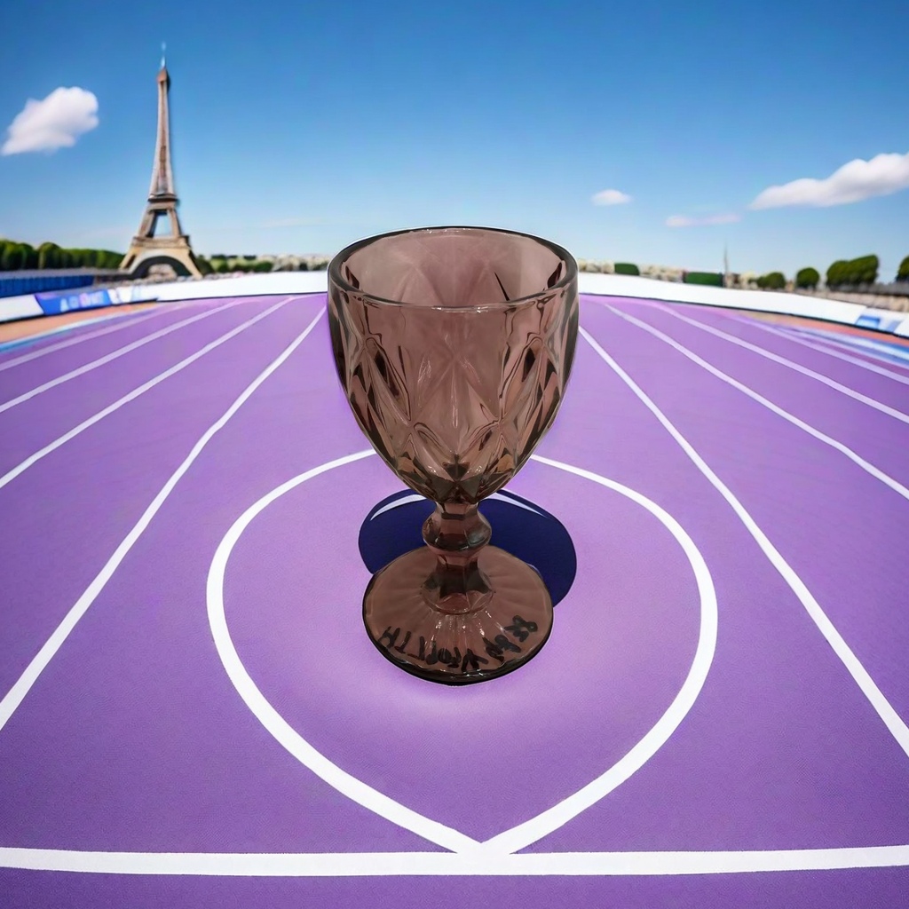 Colored glass cups, tall wine glasses, champagne glasses, wine glasses, high-end tableware, beverage cups Application Scenario