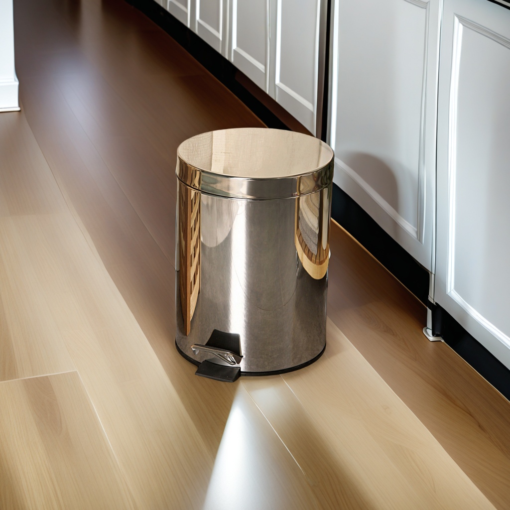 家用不锈钢脚踏式垃圾桶 厨房卫生间客厅适用 带盖设计 脚踩开启方便卫生