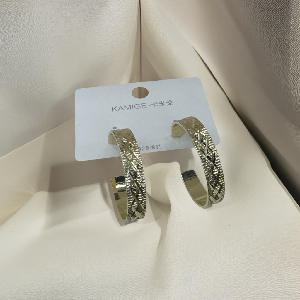 时尚潮流简约耳环 高级感气质耳饰 精致耳环女士首饰品 闪耀璀璨耳环饰品细节图