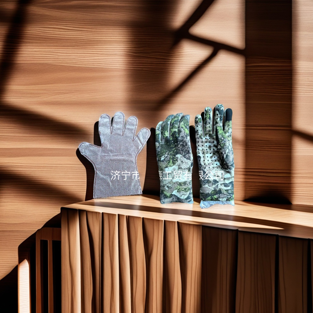 TPU waterproof gloves with inner lining, labor protection gloves, waterproof bags, high elasticity, wear resistance, oil resistance, wind resistance, warmth, hand protection, breathable and waterproof gloves Application Scenario