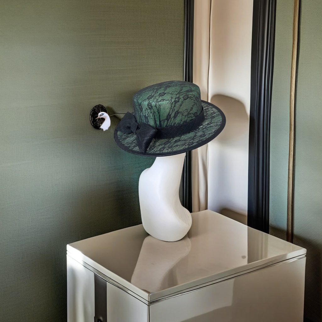 New retro British style flat-top hat, artistic lace and linen top hat, black and green available, sunshade adult hat, trendy flat-top sunshade hat Application Scenario