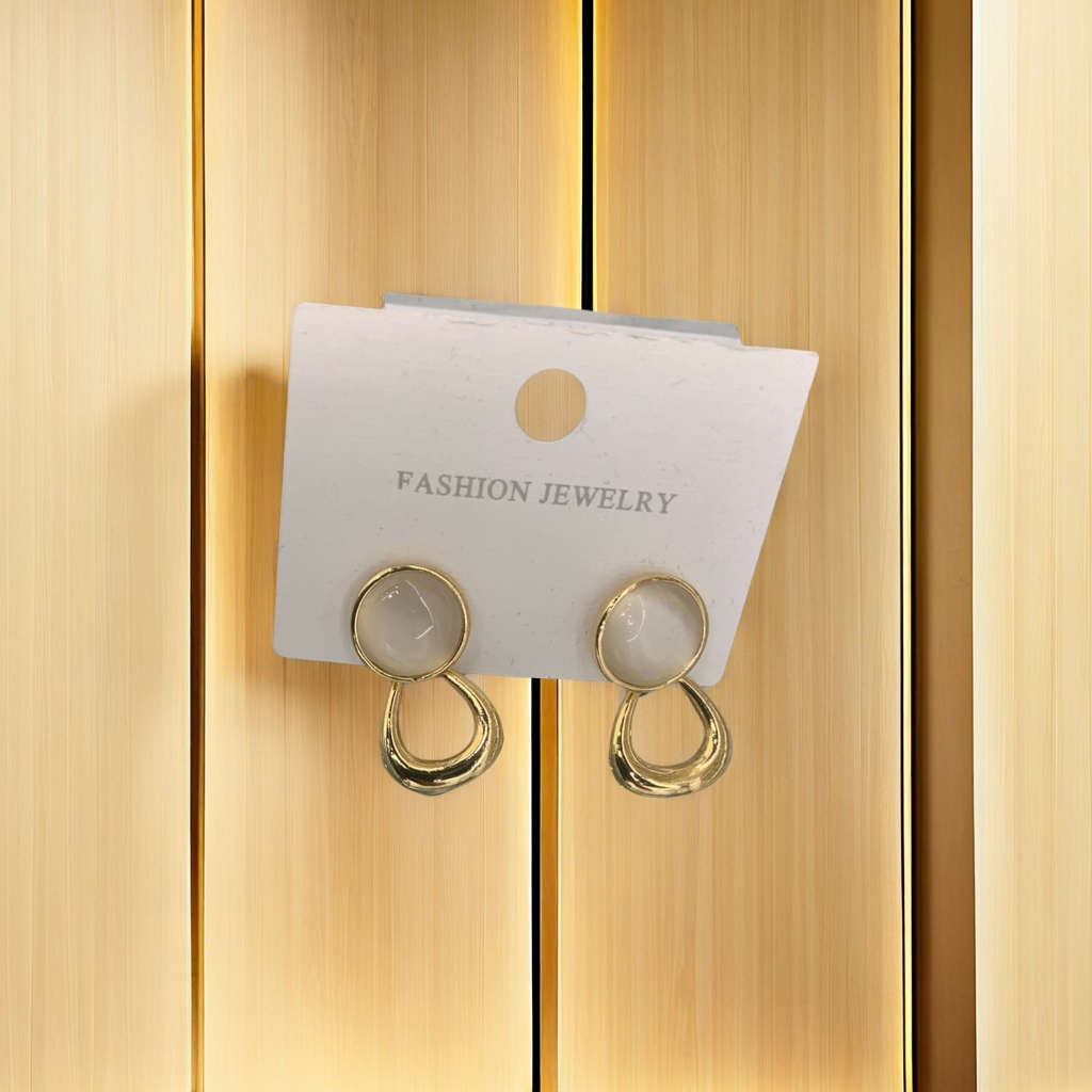 璀璨水晶耳环 高级感满满 精致耳饰 时尚女士必备款 闪耀夜晚的星辰饰品产品图