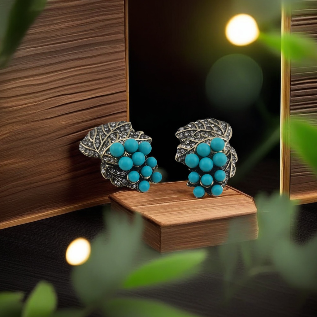 "项链银女款精致饰品 黑玫瑰金耳钉搭配 儿童耳夹耳环套装 优雅时尚首饰礼盒"