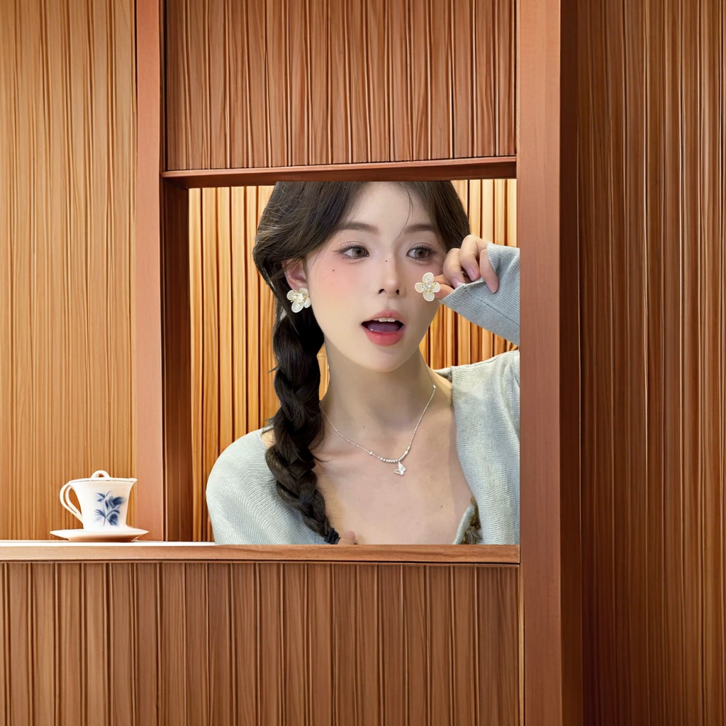 2025年春夏新款时尚树脂质感甜美锆石花朵耳环 清新耳饰品 提升气质必备款