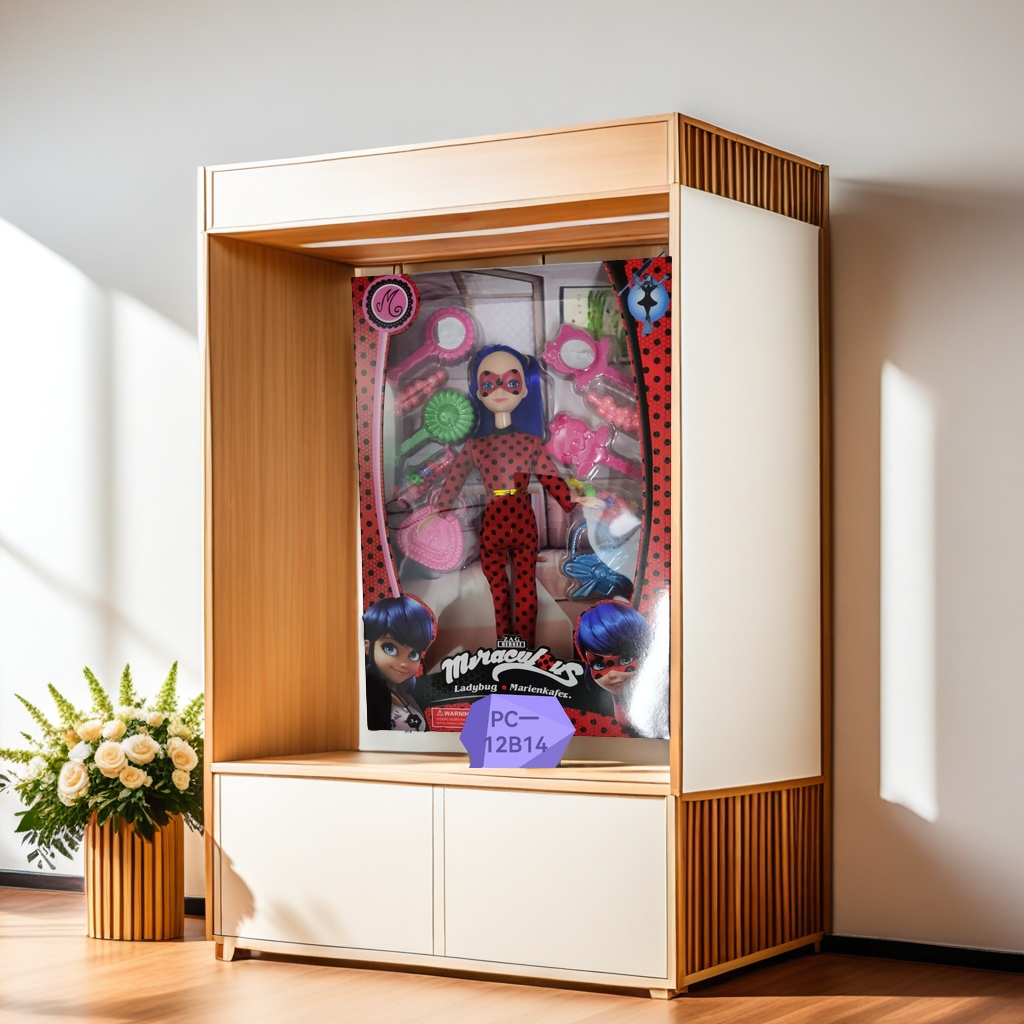 玩具娃娃白底实物图