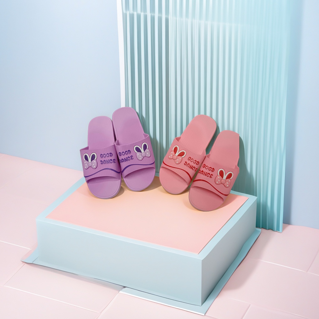 "家用自动感应洗手液机 防水智能触控 搭配舒适拖鞋 一套出售"