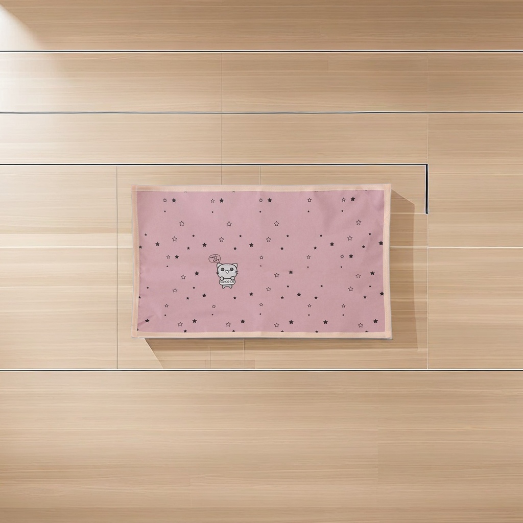 The new ice silk cooling dog mat is cool, breathable and waterproof on both sides. It is suitable for cat beds, dog beds, cool MATS, pet beds and cages Item Picture