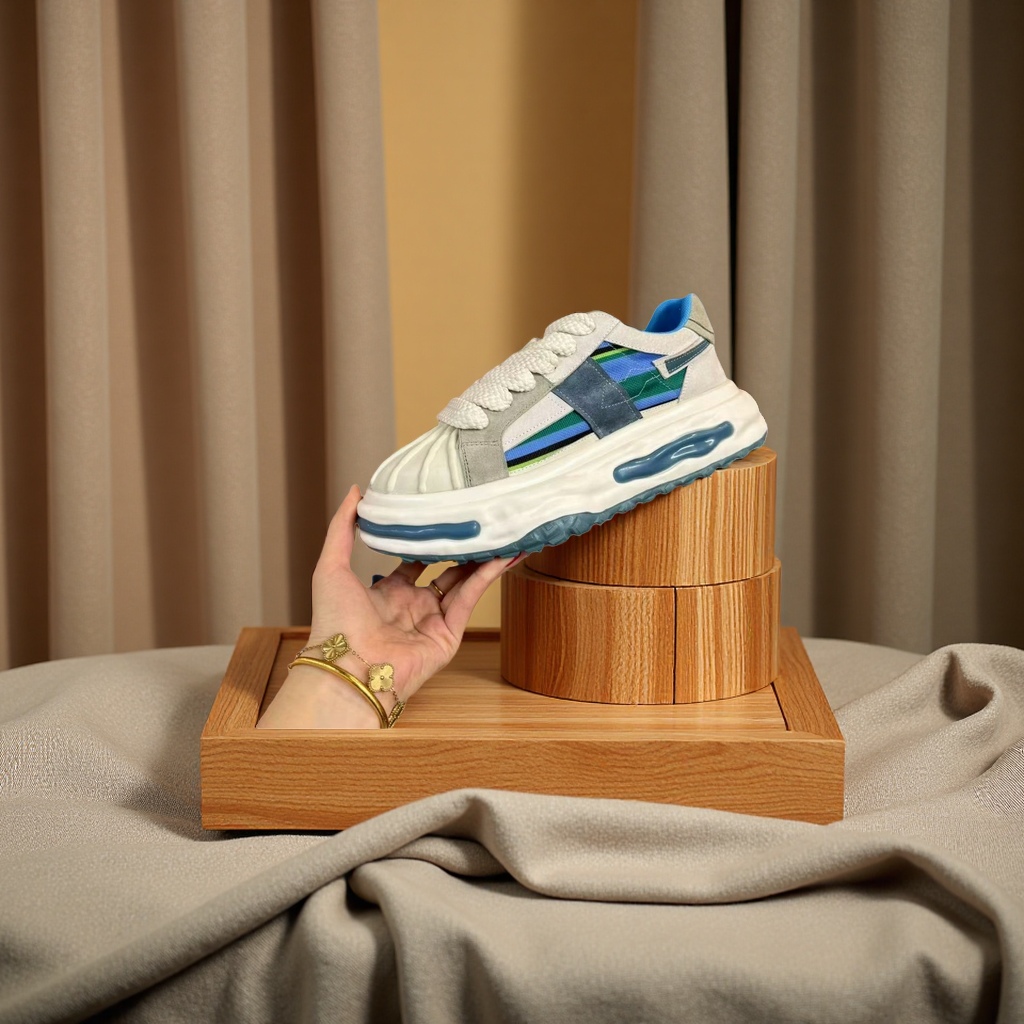 潮鞋大牌广州男鞋细节图