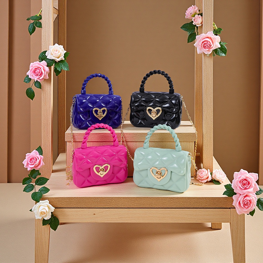 Best-selling transparent jelly bag, heart-shaped hardware decoration lock pendant bag, mini hand-held crossbody bag for girls, super popular, cute and stylish PVC versatile macaron chain small bag, fashionable and trendy waterproof children's crossbody bag Specification image