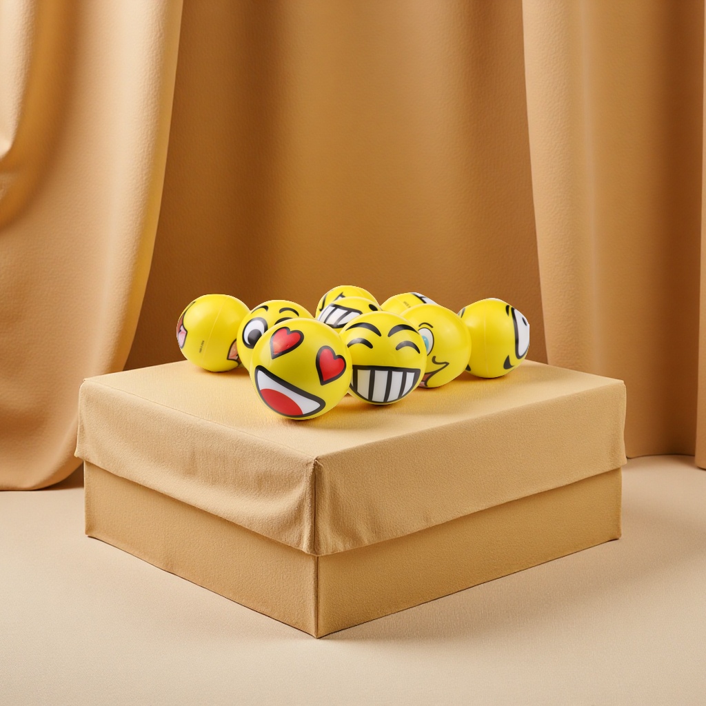 10cm yellow expression foam PU balls, photography props, sponge, children's toys, smiling face pressure balls, exquisite handicrafts, easily release stress, be happy every day Application Scenario