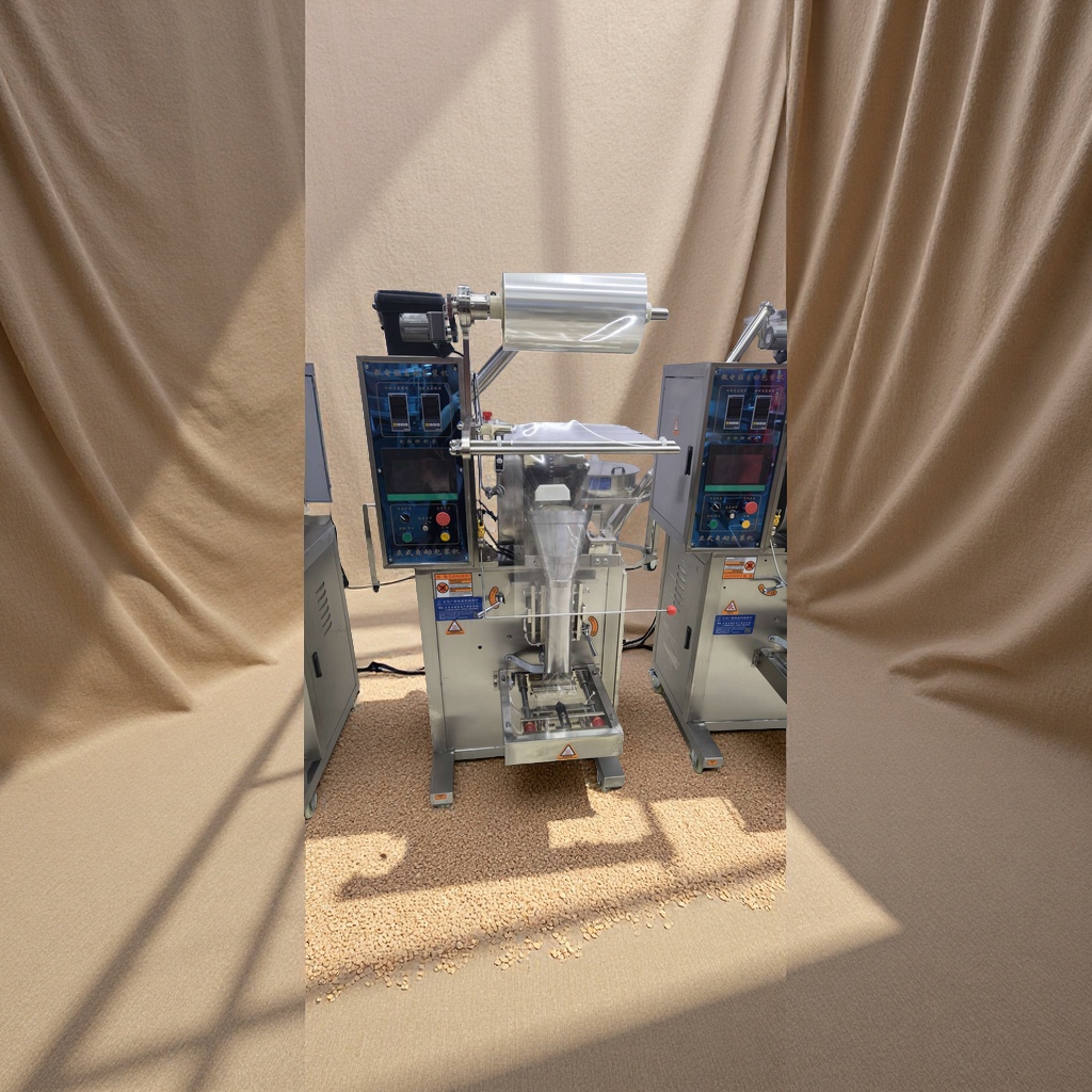 The tipping bucket granule filling machine features one-click operation for precise measurement, is simple and fast, and is suitable for food and drug use, ensuring quality and safety Application Scenario
