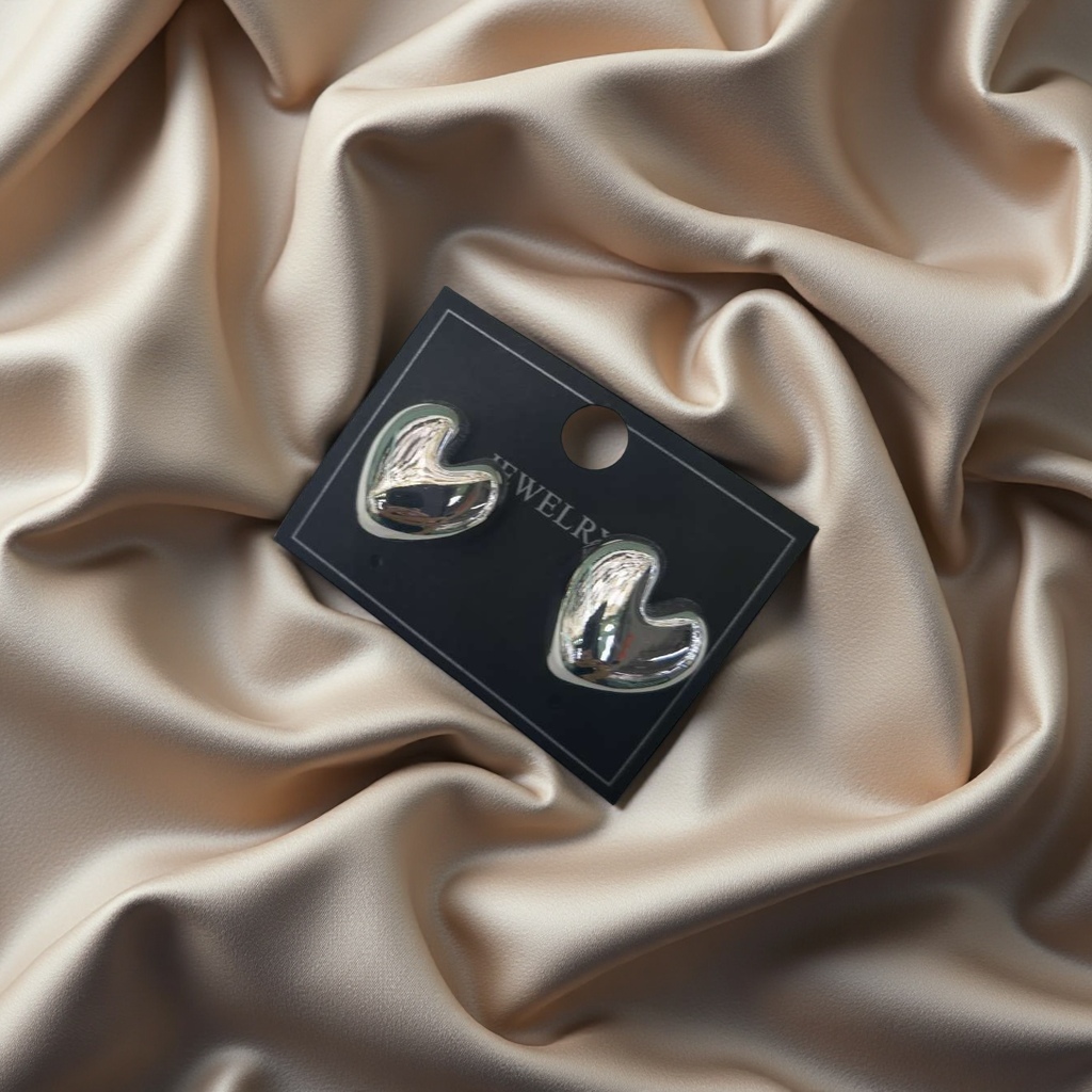 CC材料电镀白K耳环 新款2025款式 时尚大气高级耳饰 质量上乘耐久耀眼