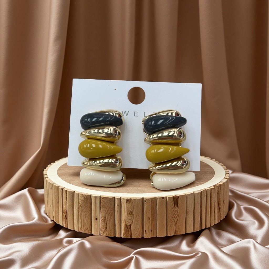 时尚潮流彩色耳环 个性百搭轻奢风 耳饰简约设计款织标