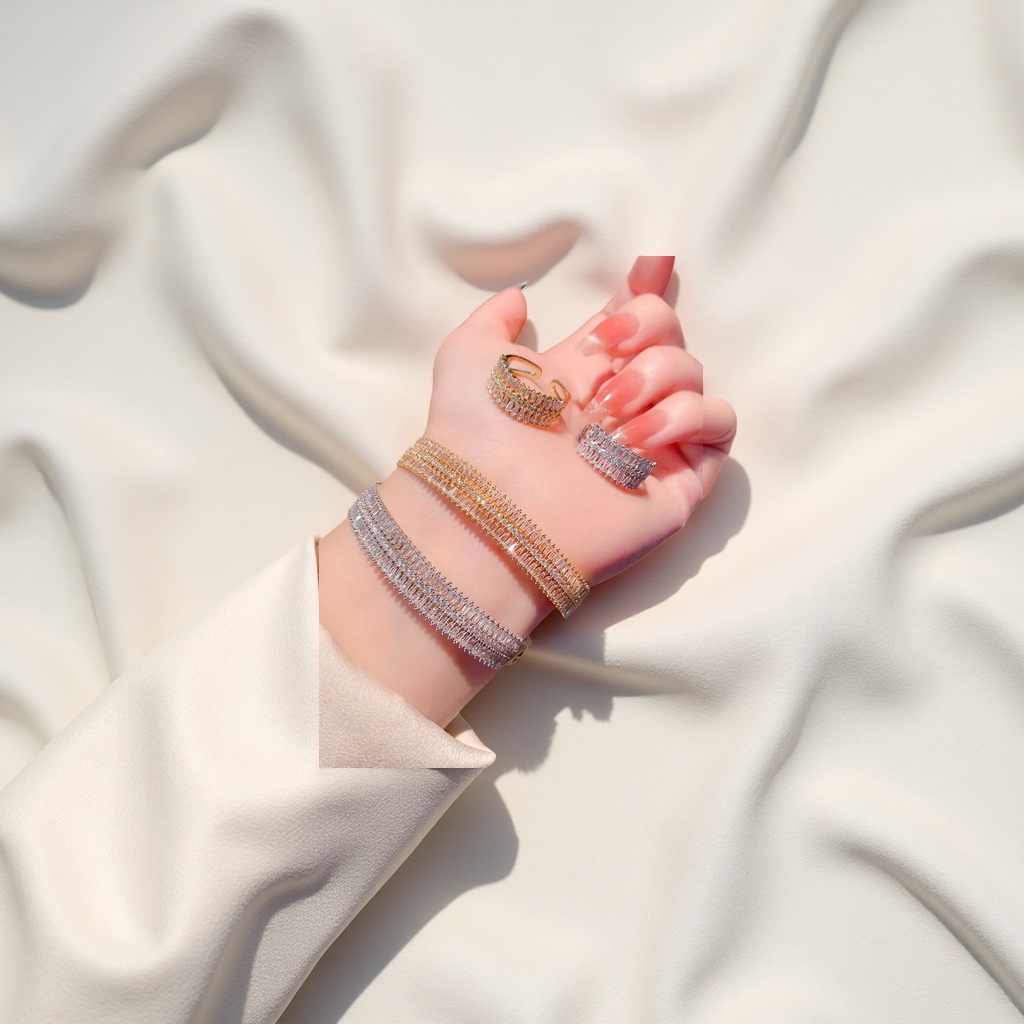 Key words: Bracelet Title reference: Simple, fashionable, versatile bracelet, women's light luxury accessory, personalized and trendy bracelet, exquisite gift for your girlfriend Specification image