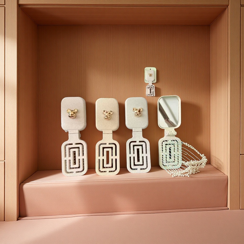 The portable mirror and comb dual-purpose folding design is lightweight and durable. It can be carried around for both travel and home use with a comb Specification image