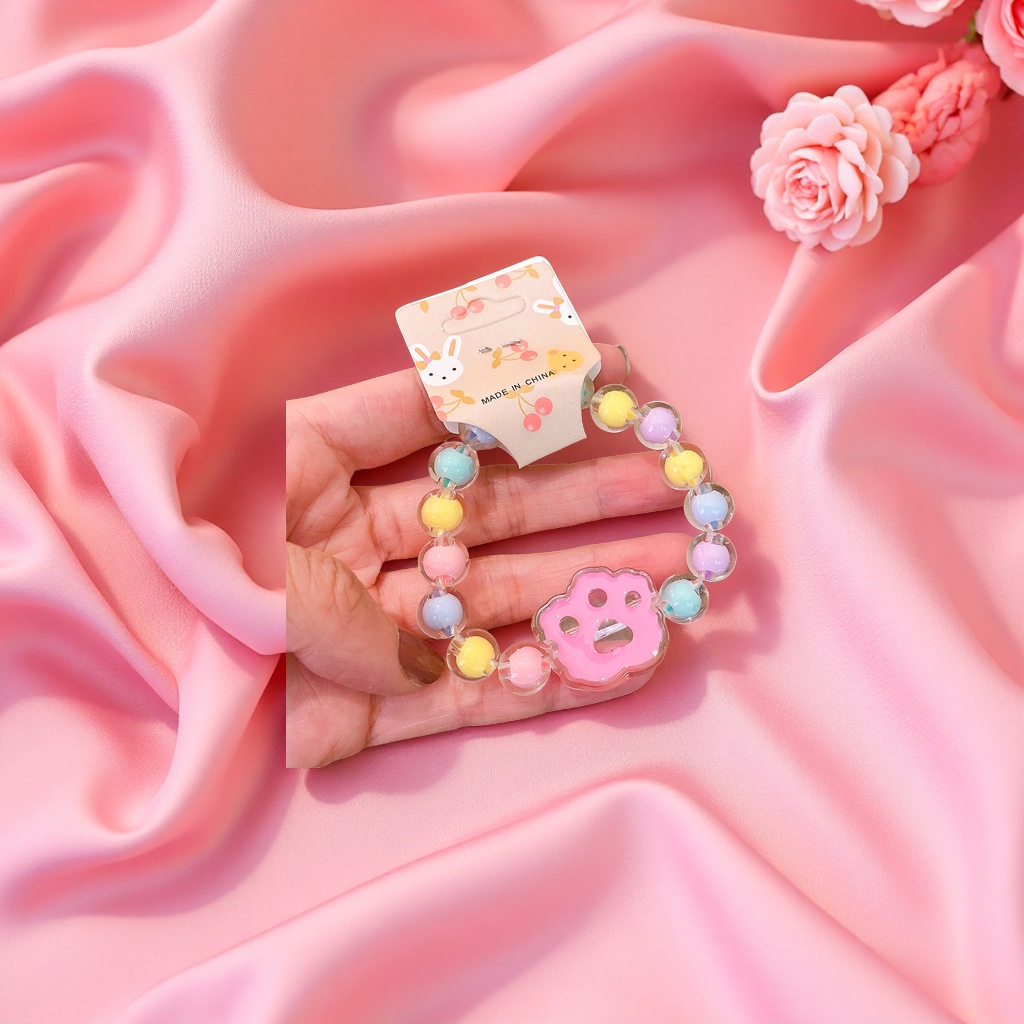 Cartoon children's bracelet, princess jelly color beaded, cute baby bracelet, student jewelry and accessory bracelet Application Scenario
