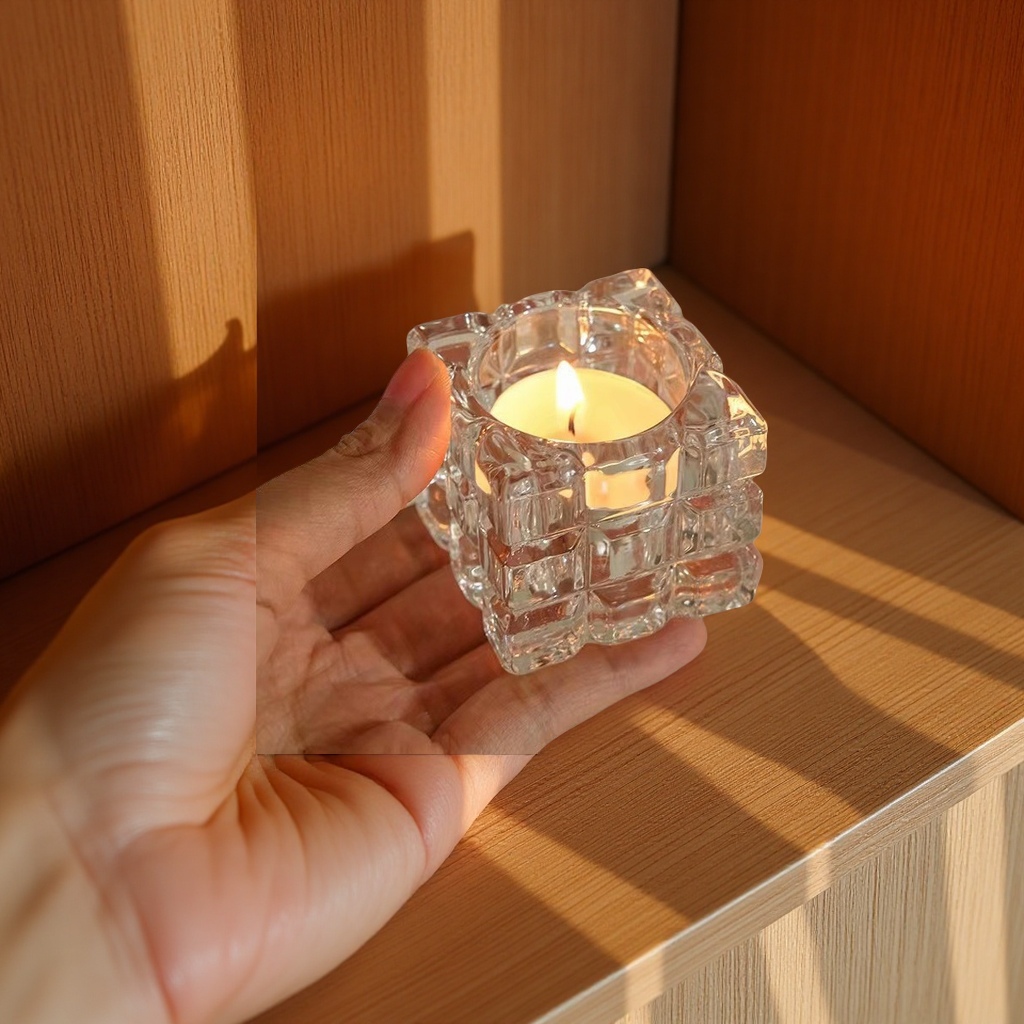 Creative square crystal glass candlesticks, lampshades, candle vessels, wax-filled square cups, lighting fixtures, glass wax cups Specification image