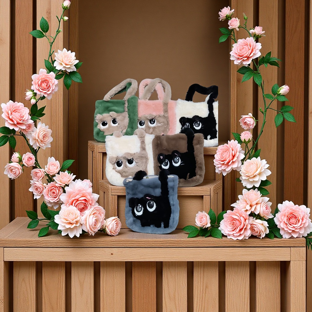 关键词：毛绒包包  

标题：冬季毛绒包包女韩版百搭可爱单肩斜挎手提软萌时尚潮流