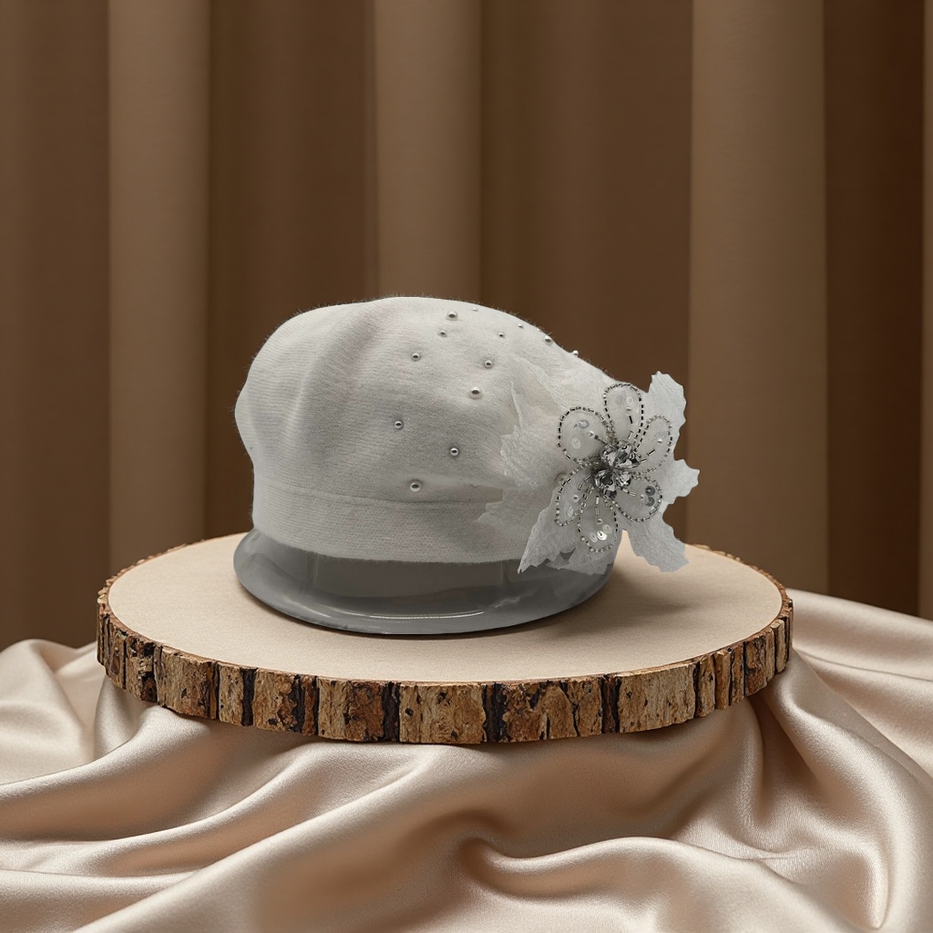 New handcrafted flower cashmere brackish yarn knitted cap, double-layer beret cap, rhinestone decorated flower cap, French classic, warm, breathable, elastic, comfortable and fashionable, best-selling for foreign trade Item Picture